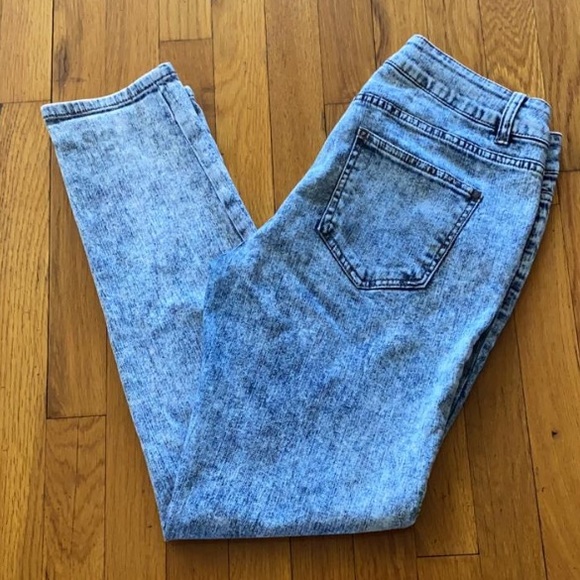 Distressed acid washed denim skinny jeans - Picture 5 of 7